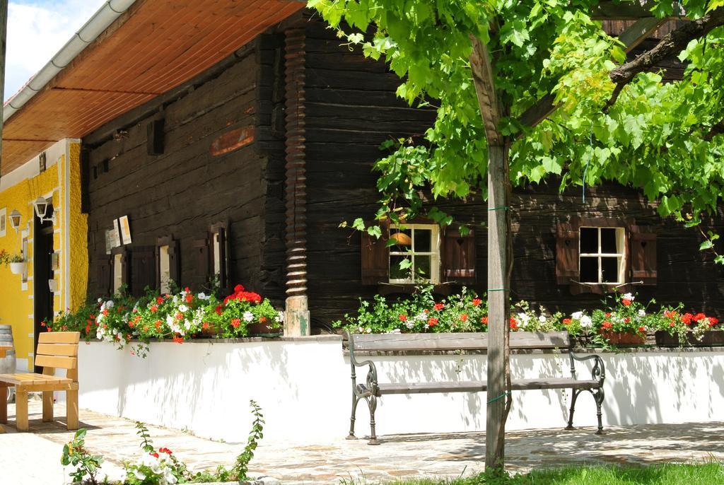 Weingut Primus Suedsteiermark 施皮尔费尔德 外观 照片