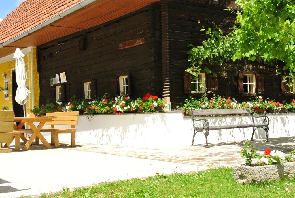 Weingut Primus Suedsteiermark 施皮尔费尔德 外观 照片