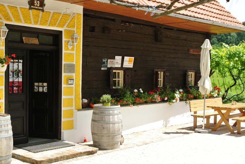 Weingut Primus Suedsteiermark 施皮尔费尔德 外观 照片