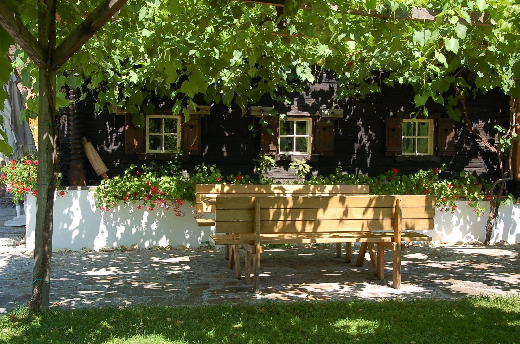 Weingut Primus Suedsteiermark 施皮尔费尔德 外观 照片